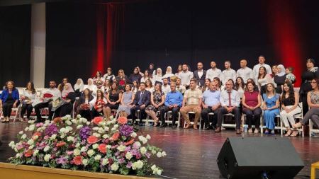 مدرسة الناصرة الأكاديمية تخرّج فوجاً جديداً من ملائكة الرحمة